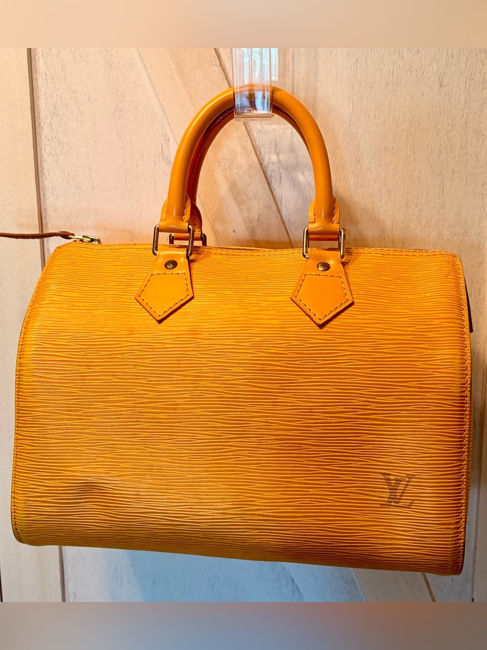Louis Vuitton Yellow Epi Leather Speedy 25 (with Entrupy COA) - Picture 3 of 16